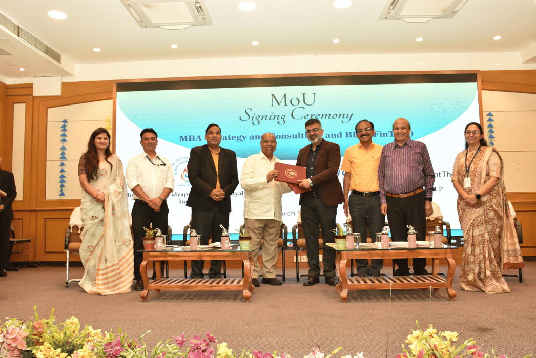 Shri Vaishnav Vidyapeeth Vishwavidyalaya University Function photo 25